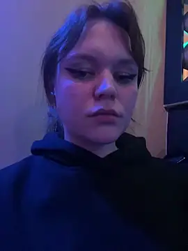 Snapshot of Lika__Sweeet chatting on 02-23-26, 11:05 Lika Sweeet online show from 02-23-26, 11:05