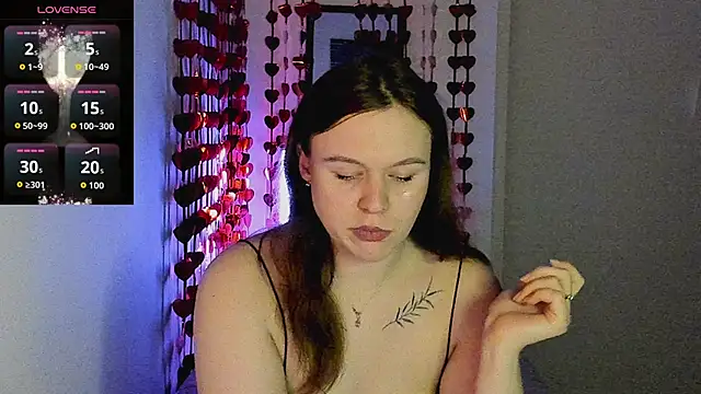 Snapshot of Lika__Sweeet chatting on 02-20-26, 08:11 Lika Sweeet online show from 02-20-26, 08:11