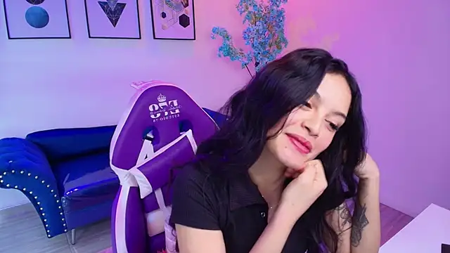 Maddie T18 online show from 04-30-26, 11:39