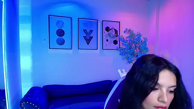 Maddie T18 online show from 05-29-26, 11:27