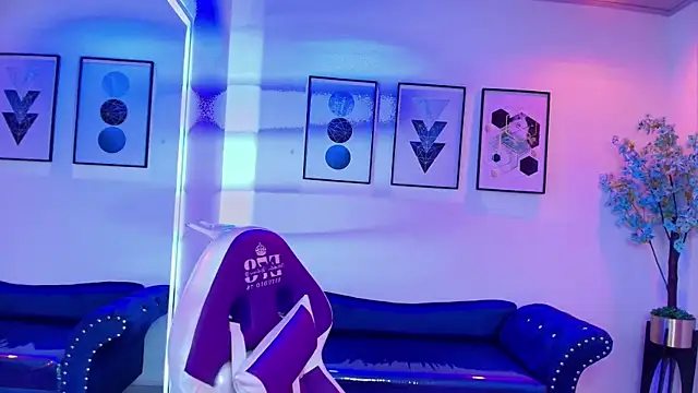 Maddie T18 online show from 03-28-26, 11:55