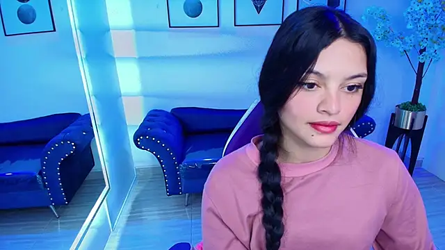 Maddie T18 online show from 05-06-26, 11:25