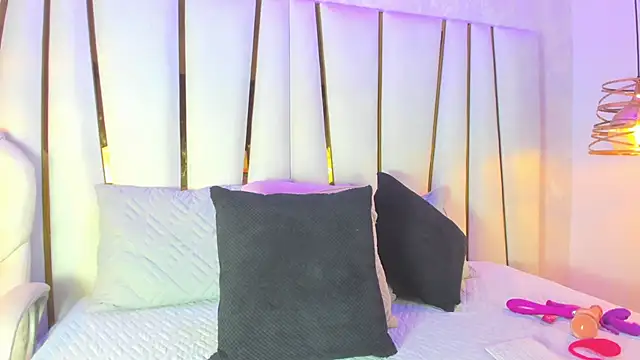 SofiaGlow  online show from 02-25-26, 03:07