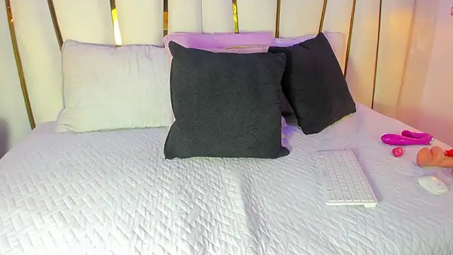 SofiaGlow  online show from 02-27-26, 03:18