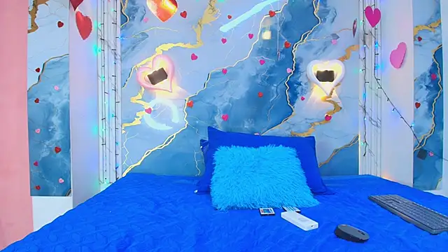 Snapshot of crystal_love08 chatting on 02-26-26, 07:36 crystal love08 online show from 02-26-26, 07:36