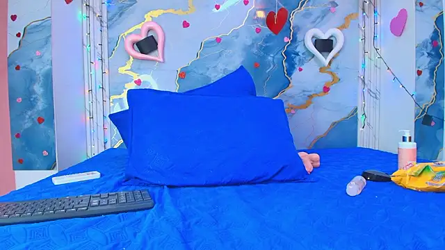 Snapshot of crystal_love08 chatting on 02-25-26, 07:14 crystal love08 online show from 02-25-26, 07:14