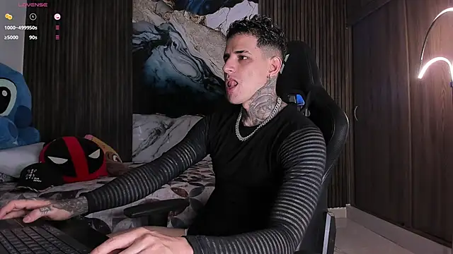 trisstann  online show from 04-07-26, 04:20