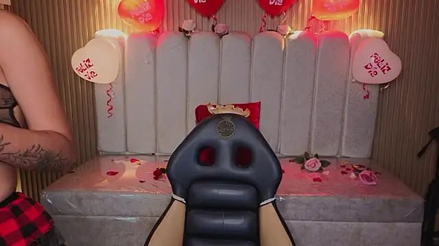 Snapshot of Perla_lovely_ chatting on 02-14-26, 12:49 Perla lovely online show from 02-14-26, 12:49