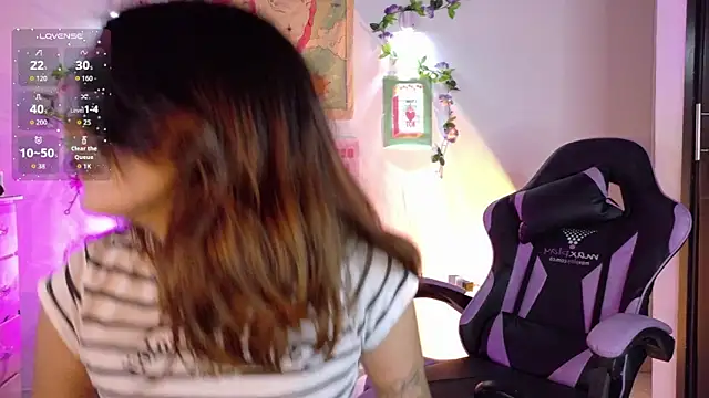 Snapshot of emicute_ chatting on 02-07-26, 01:57 emicute online show from 02-07-26, 01:57