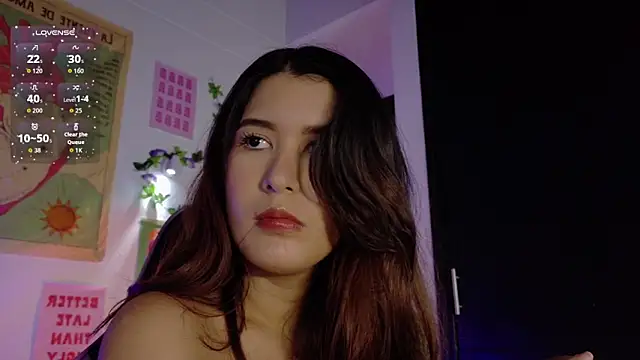 Snapshot of emicute_ chatting on 02-17-26, 01:25 emicute online show from 02-17-26, 01:25