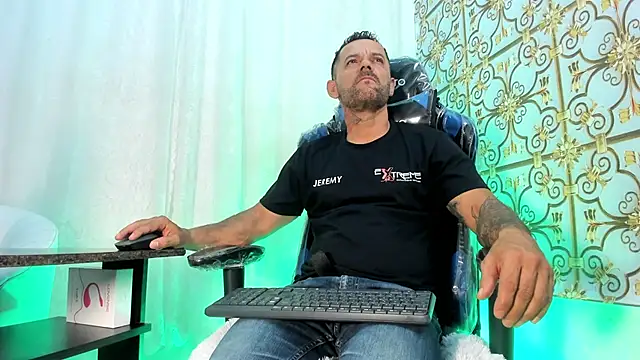 HardenedDad online show from 04-11-26, 08:56