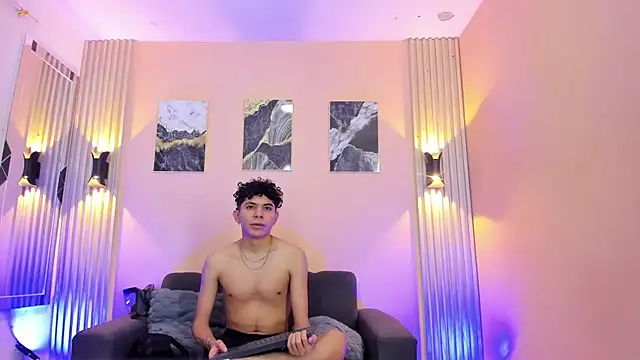 DesiresOfOlympus  online show from 05-06-26, 12:58