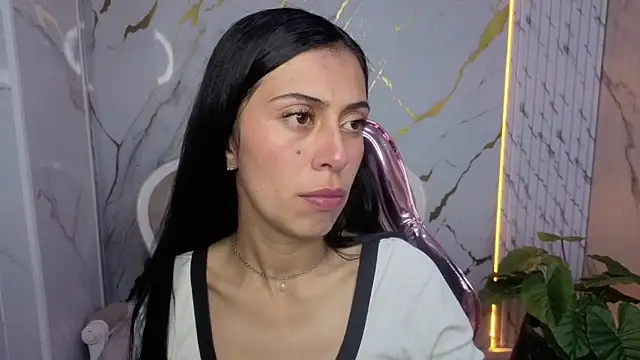 Snapshot of Abby1_b_ chatting on 02-17-26, 08:17 Abby1 b online show from 02-17-26, 08:17