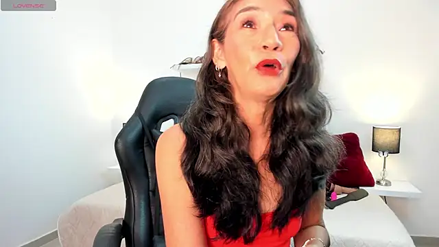 Emma Mendozaa online show from 04-23-26, 11:38