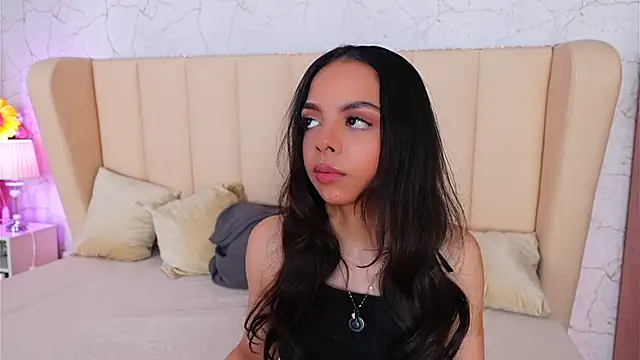 BambiRoses online show from 04-07-26, 07:10