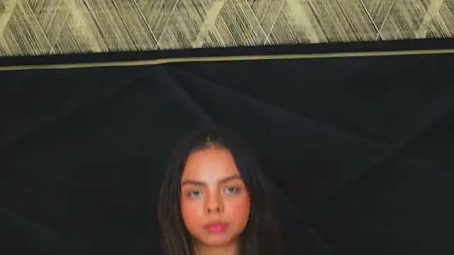 Snapshot of BambiRoses chatting on 02-06-26, 05:03 BambiRoses online show from 02-06-26, 05:03