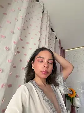 BambiRoses online show from 05-11-26, 05:53