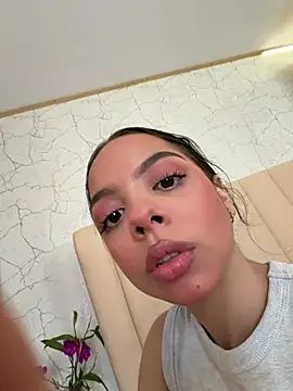 BambiRoses online show from 06-04-26, 04:17