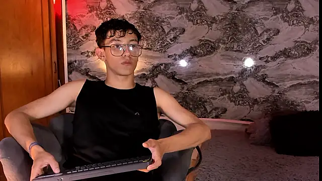 Snapshot of Christopher_Hunter chatting on 02-27-26, 07:24 Christopher Hunter online show from 02-27-26, 07:24