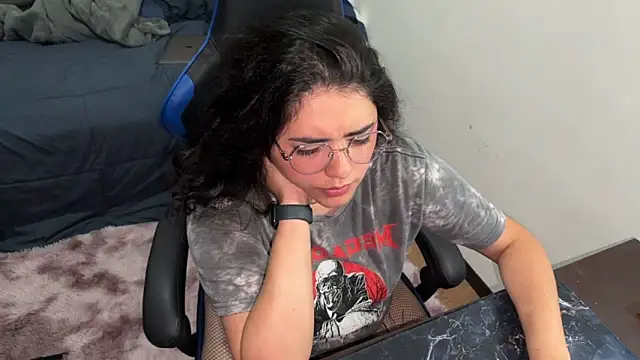 Ales Kitten Live online show from 03-24-26, 10:43