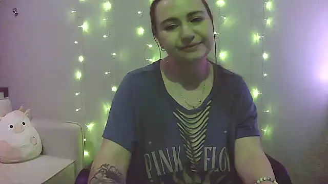 Snapshot of busteebetty chatting on 02-17-26, 05:49 busteebetty online show from 02-17-26, 05:49