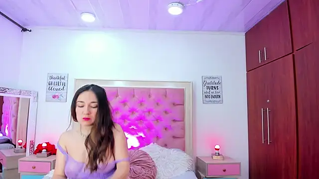 AmbarClarck online show from 03-06-26, 11:05