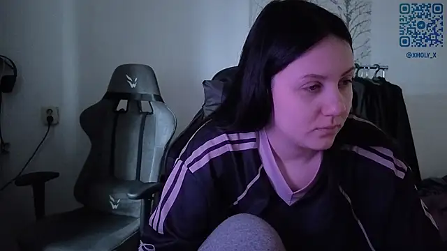 Holy Kveta online show from 04-17-26, 04:04