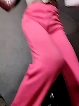 Snapshot of ammsexy1 chatting on 02-20-26, 02:30 ammsexy1 online show from 02-20-26, 02:30