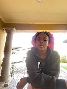 Snapshot of BankssWithTheBenz chatting on 02-20-26, 06:37 BankssWithTheBenz online show from 02-20-26, 06:37