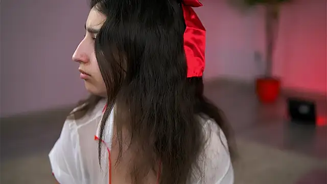 JullyFox online show from 05-19-26, 10:55