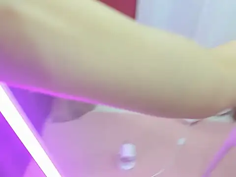 Snapshot of Ella_nora chatting on 02-07-26, 06:10 Ella nora online show from 02-07-26, 06:10