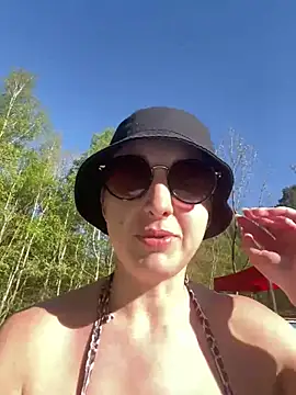 PicNic69x online show from 04-25-26, 03:53
