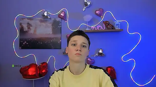 Snapshot of emi_fade chatting on 02-17-26, 09:06 emi fade online show from 02-17-26, 09:06