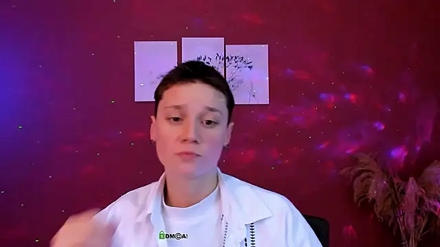 Snapshot of emi_fade chatting on 02-12-26, 09:31 emi fade online show from 02-12-26, 09:31