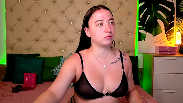 AwaMax online show from 05-26-26, 04:43