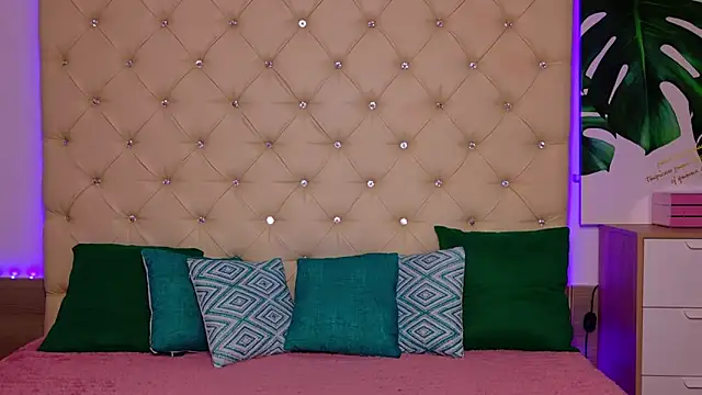 AwaMax online show from 03-12-26, 05:55