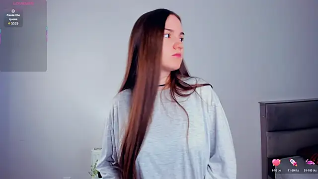 CrissyKales online show from 04-03-26, 05:52