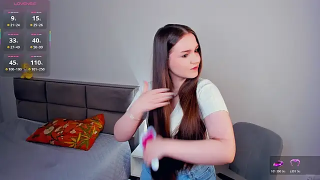 CrissyKales online show from 03-12-26, 05:06