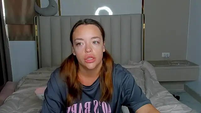 Snapshot of stellaa_quenn chatting on 04-19-26, 12:11 stellaa quenn online show from 04-19-26, 12:11