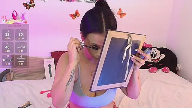 Kristin    online show from 03-01-26, 02:55