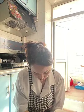 Youyou 12 online show from 03-24-26, 12:43