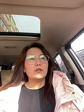 Youyou 12 online show from 03-21-26, 06:47