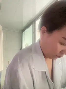 Snapshot of Youyou_12 chatting on 02-28-26, 02:55 Youyou 12 online show from 02-28-26, 02:55