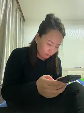 Youyou 12 online show from 03-09-26, 12:41