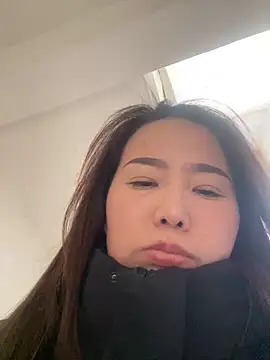 Snapshot of Youyou_12 chatting on 02-24-26, 05:19 Youyou 12 online show from 02-24-26, 05:19