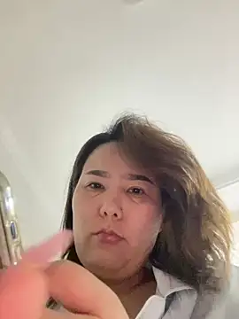 Snapshot of Youyou_12 chatting on 02-12-26, 02:39 Youyou 12 online show from 02-12-26, 02:39