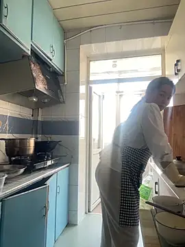 Youyou 12 online show from 03-27-26, 05:27