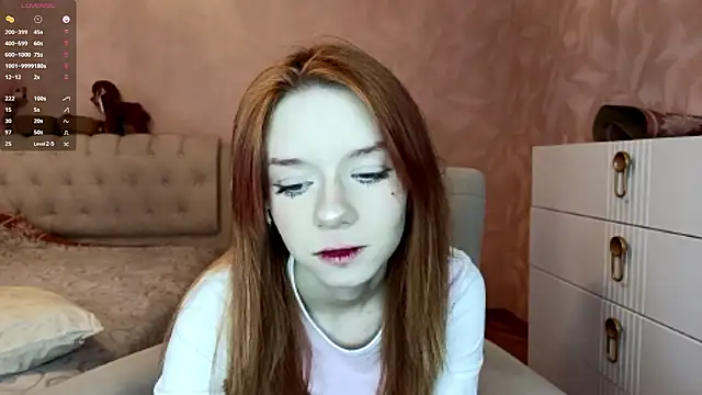 Snapshot of TarynPalek chatting on 03-03-26, 06:42 TarynPalek online show from 03-03-26, 06:42