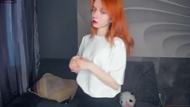 TarynPalek online show from 05-06-26, 07:34