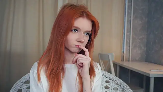 Snapshot of TarynPalek chatting on 02-11-26, 06:46 TarynPalek online show from 02-11-26, 06:46